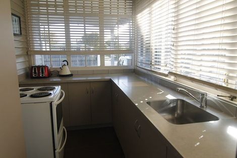 Photo of property in 58 Hills Road, Edgeware, Christchurch, 8013