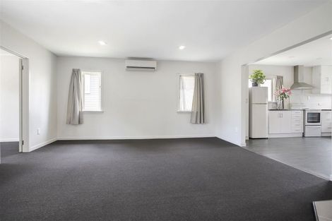 Photo of property in 7 Kamara Road, Glen Eden, Auckland, 0602