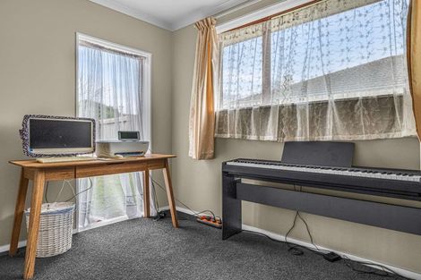 Photo of property in 10 Marblewood Grove, Pukekohe, 2120