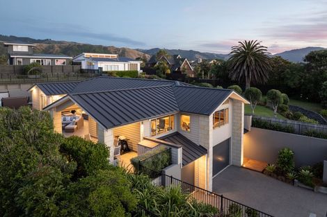 Photo of property in 118 Rosetta Road, Raumati South, Paraparaumu, 5032