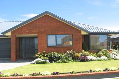 Photo of property in 5 Anglem Way, Northwood, Christchurch, 8051