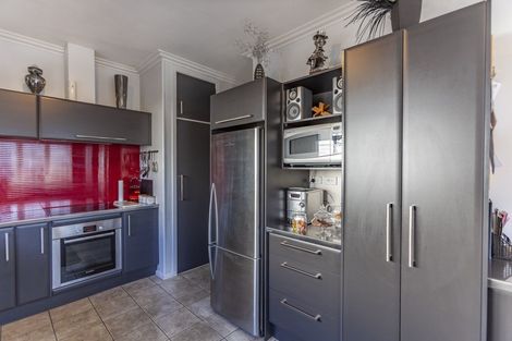 Photo of property in 205 Tudor Avenue, Mayfair, Hastings, 4122