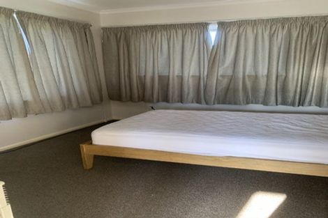 Photo of property in 354 Memorial Avenue, Burnside, Christchurch, 8053