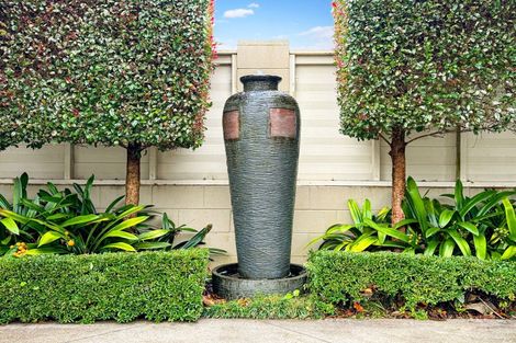 Photo of property in 10 Kingsway, Three Kings, Auckland, 1024