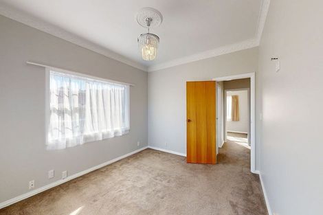 Photo of property in 49 Kings Crescent, Hutt Central, Lower Hutt, 5010