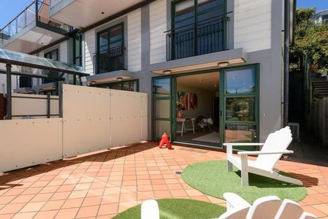 Photo of property in 50a Hawker Street, Mount Victoria, Wellington, 6011