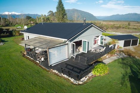 Photo of property in 201 Lake Brunner Road, Moana, 7875