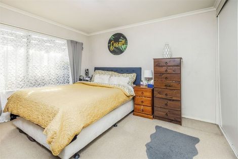 Photo of property in 4 Stellata Court, Randwick Park, Auckland, 2105