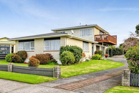 Photo of property in 17 Smeaton Road, Bell Block, New Plymouth, 4312