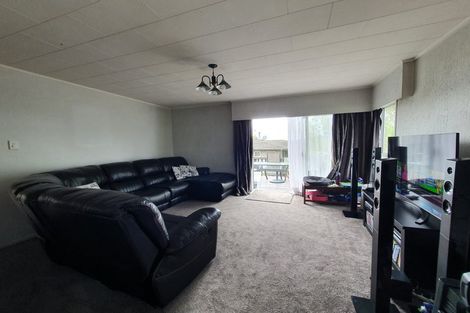 Photo of property in 28 Solar Road, Glen Eden, Auckland, 0602