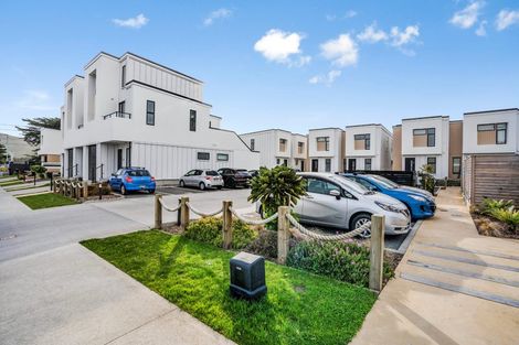 Photo of property in 16/10 Pascoe Avenue, Paremata, Porirua, 5026