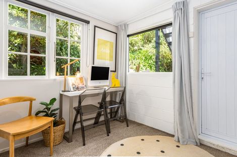 Photo of property in 28 Black Rock Road, Newlands, Wellington, 6037