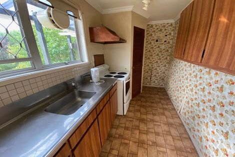 Photo of property in 80 Dundale Avenue, Blockhouse Bay, Auckland, 0600