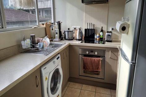 Photo of property in 6 Redwood Avenue, Tawa, Wellington, 5028