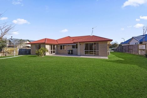 Photo of property in 28 Oaklands Drive, Cambridge, 3434