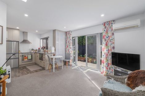 Photo of property in 121c Jeffreys Road, Strowan, Christchurch, 8052