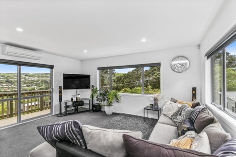 Photo of property in 3b Chester Road, Tawa, Wellington, 5028