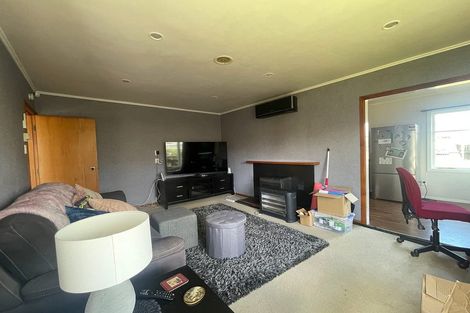 Photo of property in 31 Durham Street, Te Atatu Peninsula, Auckland, 0610