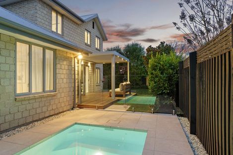 Photo of property in 133b Memorial Avenue, Burnside, Christchurch, 8053