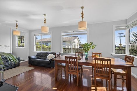 Photo of property in 14 Carthew Street, Okato, 4335
