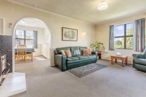 Photo of property in 4 Leeton Drive, Waipukurau, 4200