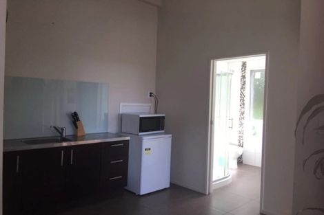 Photo of property in 152 Weatherly Road, Torbay, Auckland, 0630