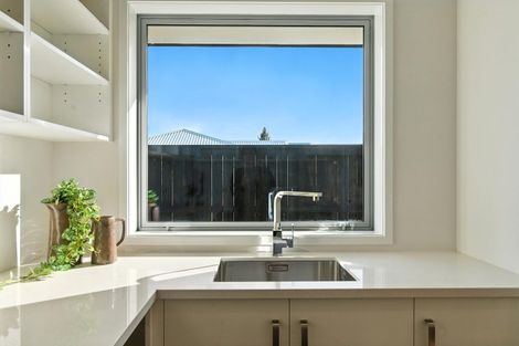 Photo of property in 9 Silverwood Lane, Leamington, Cambridge, 3495