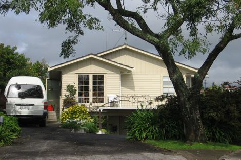 Photo of property in 11 Addis Place, Shelly Park, Auckland, 2014