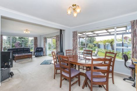 Photo of property in 80 Warren Crescent, Hillmorton, Christchurch, 8025