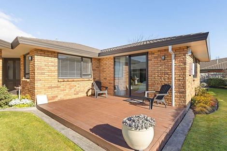 Photo of property in 6 Liberty Grove, Kelvin Grove, Palmerston North, 4414