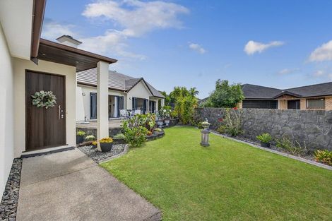 Photo of property in 37 Starlight Cove, Hobsonville, Auckland, 0618
