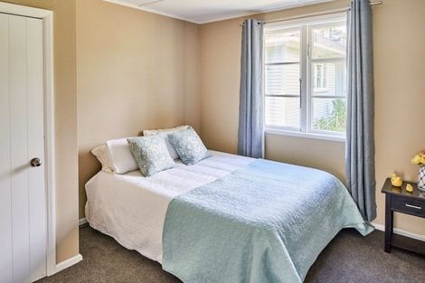 Photo of property in 31 Mungavin Avenue, Ranui, Porirua, 5024