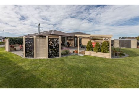 Photo of property in 6 Pemberton Drive, Amberley, 7410