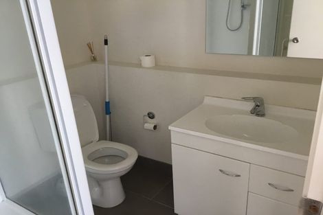 Photo of property in 8c Schnapper Rock Road, Schnapper Rock, Auckland, 0632