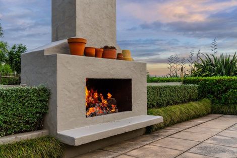 Photo of property in 91 Whaka Street, Maungaturoto, 0520