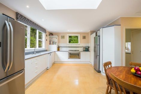 Photo of property in 3 Glentui Grove, Khandallah, Wellington, 6035