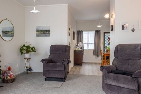 Photo of property in 2/77 Goulstone Road, Whakatane, 3120