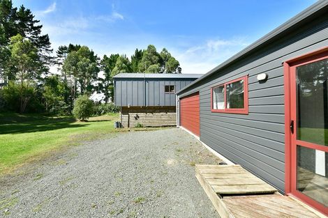 Photo of property in 129 Mcleod Road, South Head, Helensville, 0874