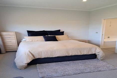 Photo of property in The Strand, 3/16 Ronald Street, Strandon, New Plymouth, 4312