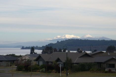 Photo of property in 37 The Circle, Nukuhau, Taupo, 3330