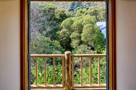 Photo of property in 13 The Parade, Paekakariki, 5034