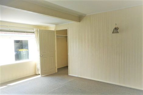 Photo of property in 6 Nicholson Place, Hillcrest, Auckland, 0627