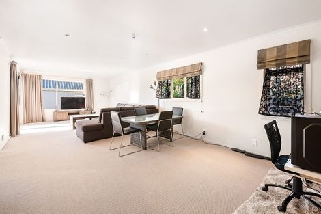 Photo of property in 6 Hilton Road, Lynmore, Rotorua, 3010