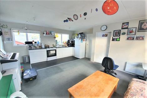 Photo of property in 4/93 Randwick Crescent, Moera, Lower Hutt, 5010