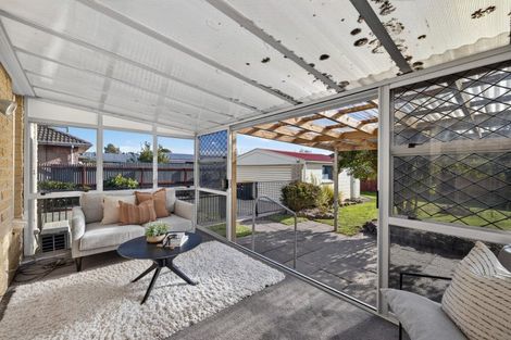 Photo of property in 40 Oakley Crescent, Hornby, Christchurch, 8042