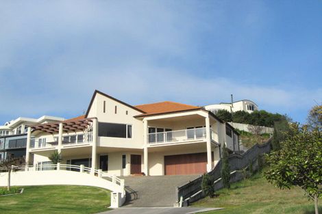 Photo of property in 15 Iona Road, Havelock North, 4130