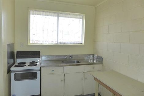 Photo of property in 4/76 Portage Road, New Lynn, Auckland, 0600