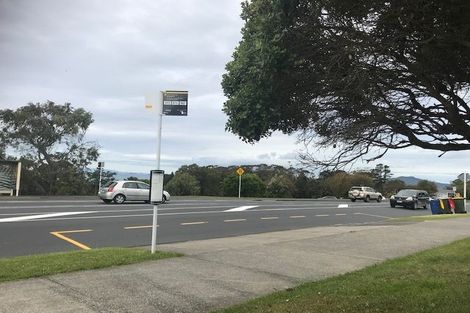 Photo of property in 314 East Coast Road, Forrest Hill, Auckland, 0620