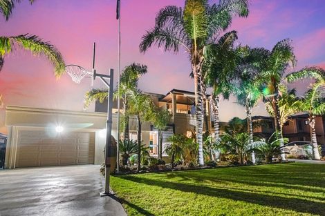 Photo of property in 101 Leighton Road, Whangamata, 3620