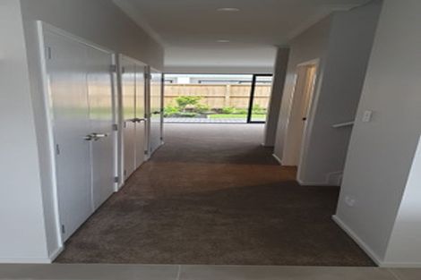 Photo of property in 25 Pukewhero Rise, Westgate, Auckland, 0614